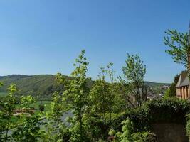 de klein stad van saarburg Bij de saar rivier- in Duitsland foto