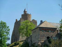 de klein stad van saarburg Bij de saar rivier- in Duitsland foto