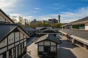 josaien, een Japans toerisme faciliteit geopend Aan maart 5, 2011 en gelegen in sakuranobaba, De volgende naar Kumamoto kasteel in Kumamoto stad, kyushu, Japan. het brengt 23 winkels. foto