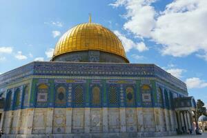 de koepel van de rots in alaqsa moskee foto