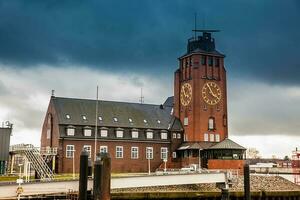 navigator toren Bij finkenwerder Aan de banken van de Elbe rivier- in Hamburg foto