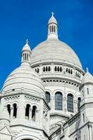 de historisch sacre coeur basiliek gebouwd Aan de achttien eeuw Bij de montmartre heuvel in Parijs Frankrijk foto