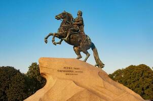 st. petersburg, Rusland - augustus 16 , 2022 monument bronzen ruiter foto