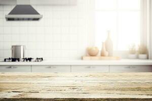 leeg hout tafel top Aan wazig keuken achtergrond. foto