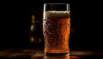 schuimig goud vloeistof in pint glas verfrist gegenereerd door ai foto