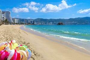 Mexico, acapulco toevlucht stranden en toneel- oceaan keer bekeken in de buurt zona dorada gouden strand zone foto