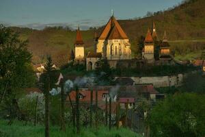 biertan een heel mooi middeleeuws dorp in Transsylvanië, Roemenië. een historisch stad- in Roemenië dat heeft bewaard gebleven de frankisch en gotisch bouwkundig stijl. reizen foto. foto