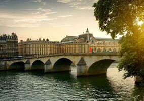 brug orsay in Parijs foto