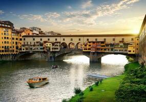 Ponte vecchio in Florence foto