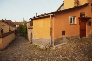 een mooi middeleeuws citadel stad van sighisoara in de hart van Roemenië, Transsylvanië reizen bestemming in oostelijk Europa. foto