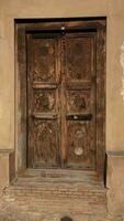 oud hout structuur deur Bij lahore fort foto