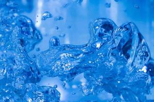 bubbels in het water close-up