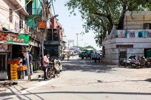 oude stadsbazaar, chandni chowk in new delhi, india foto