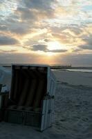 zonsondergang Bij wangerooge eiland foto