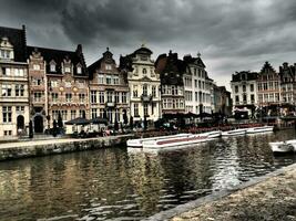 de stad van meneer in belgie foto