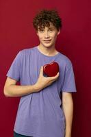 vriendje tiener Purper t-shirt hartvormig geschenk foto