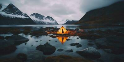 Mens terug geel water kaap reizen natuur meer visie berg hiking. generatief ai. foto