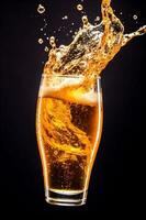 drinken glas helling koel bubbel achtergrond bier plons alcohol schuim koud. generatief ai. foto