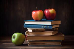 schoolbord met boeken en appels Aan houten bureau. terug naar school- concept. generatief ai foto