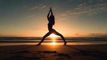 een vrouw in een bikini beoefenen yoga Aan de strand Bij zonsopkomst, presentatie van haar kracht, flexibiliteit, en verbinding met natuur, ai gegenereerd foto