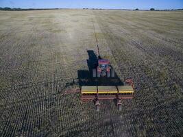 direct zaaien, agrarisch machines, in la pampa, Patagonië, Argentinië foto