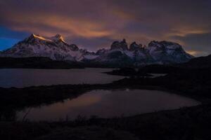 berg landschap omgeving, Torres del paine nationaal park, Patagonië, Chili. foto