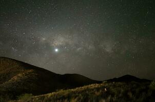 lihue bel nationaal park, nacht landschap, la pampa, Argentinië foto