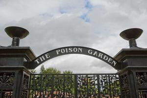 Alnwick Garden ingang naar de Poison Garden bij Alnwick Castle, Verenigd Koninkrijk foto