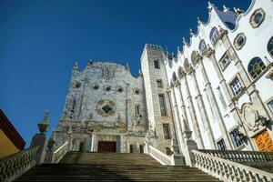 guanajuato ug campus een leerzaam hub met verschillend disciplines, historisch architectuur, en een levendig leerling gemeenschap foto