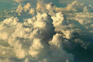 mooi visie van een aarde en lucht - verbazingwekkend lucht met wolken foto