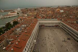Venetië, een betoverend stad in Italië, vol van geschiedenis en middeleeuws architectuur. foto