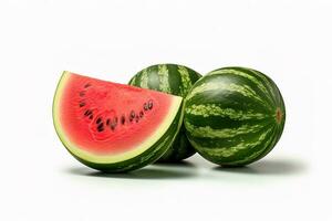 geheel en gesneden vers watermeloen geïsoleerd Aan wit achtergrond. ai gegenereerd foto