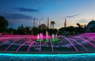 blauw moskee verlichte foto