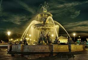 fontein in Parijs foto
