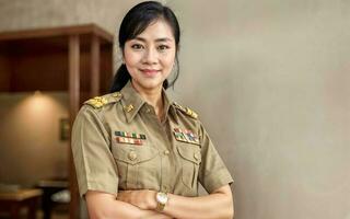 foto van midden- oud Aziatisch vrouw in Thais leraar uniform, generatief ai
