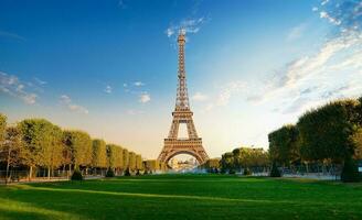 eiffel toren in de ochtend- foto