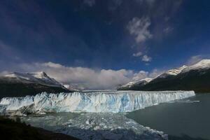 perito meerno gletsjer, los gletsjers nationaal park, de kerstman cruz provincie, Patagonië Argentinië. foto