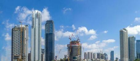 toneel- tel aviv financieel en bedrijf wijk horizon, bouw van nieuw kantoor gebouwen foto