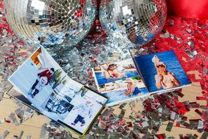 visie Open boek met album Kerstmis Bij huis foto