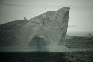 ijs landschap van de antarctisch sector, in de buurt de paulet eiland foto