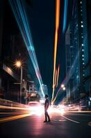 tijd vervallen fotografie van voertuig lichten en een Mens Bij nacht in stad. ai gegenereerd foto