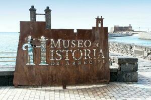 Lanzarote kanarie eilanden Spanje, mei 31 2022 teken van de castillo de san Gabriel arrecife geschiedenis museum. foto
