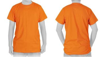 leeg oranje t-shirt op witte achtergrond foto