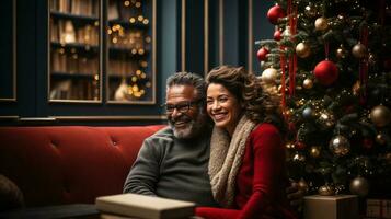 vrolijk Afrikaanse Amerikaans paar portret zittend in de buurt Kerstmis boom - generatief ai. foto