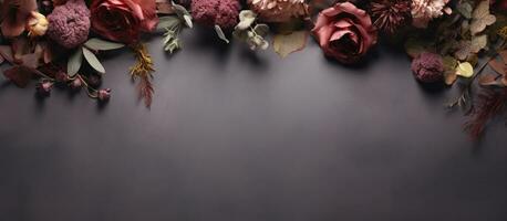 foto van een kleurrijk boeket van bloemen Aan een tafel met genoeg van ruimte voor kopiëren met kopiëren ruimte