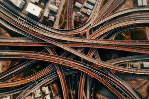 snelweg top visie. antenne visie van snelweg multilevel knooppunt uitwisseling weg. generatief ai foto