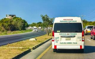 playa del carmen quintana roo Mexico 2023 bezig weg straat auto's verkeer jam playa del carmen Mexico. foto