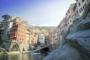 de klein dorp van riomaggiore cinque terre foto