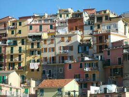 karakteristiek kleurrijk dorp van manarola Ligurië foto