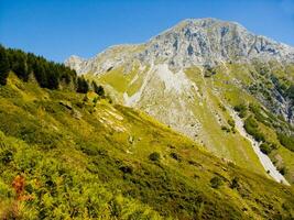 Aan de wegen van de apuan Alpen Italië foto